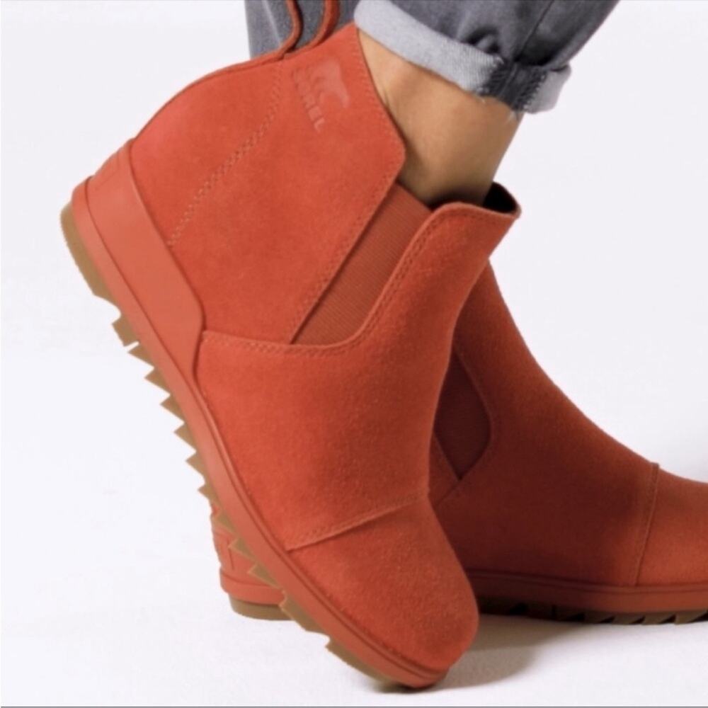 SOREL‎ Women’s Evie Waterproof Orange Suede Wedge Lace Up Ankle Bootie Size 9